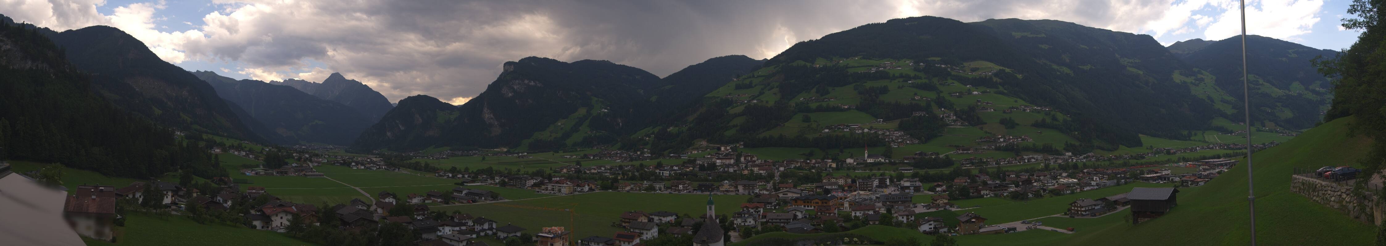 Archiv Foto Webcam Blick von Bichl auf Mayrhofen