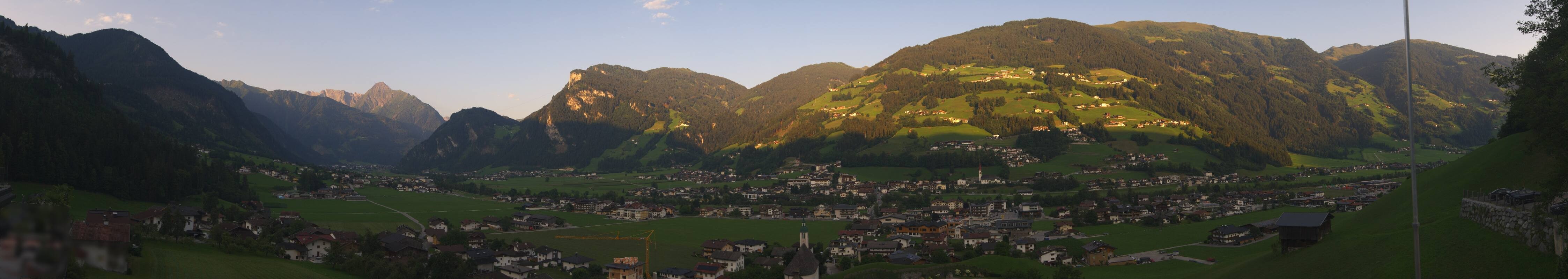 Archiv Foto Webcam Blick von Bichl auf Mayrhofen