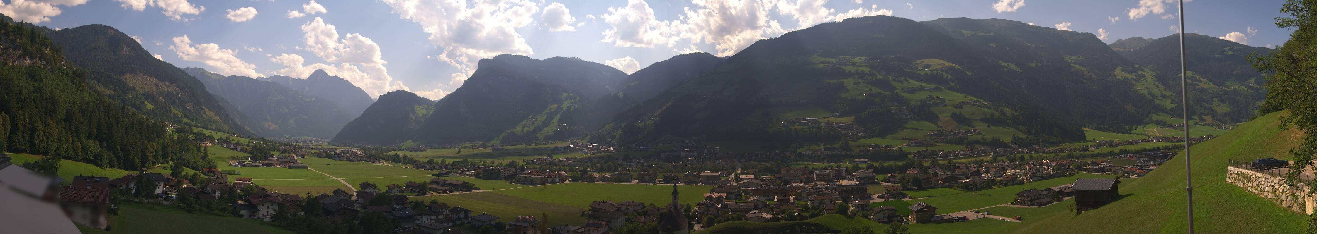 Archiv Foto Webcam Blick von Bichl auf Mayrhofen