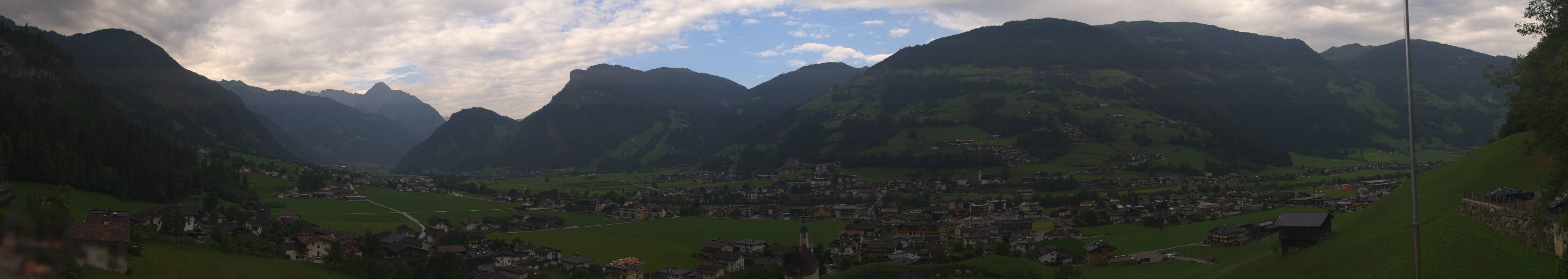 Archiv Foto Webcam Blick von Bichl auf Mayrhofen