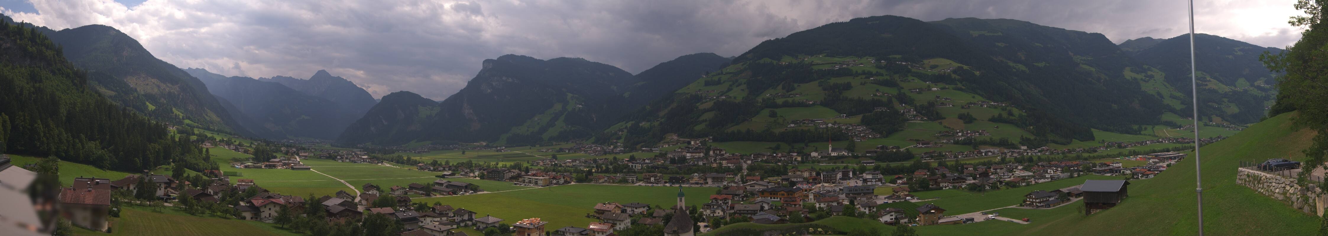 Archiv Foto Webcam Blick von Bichl auf Mayrhofen