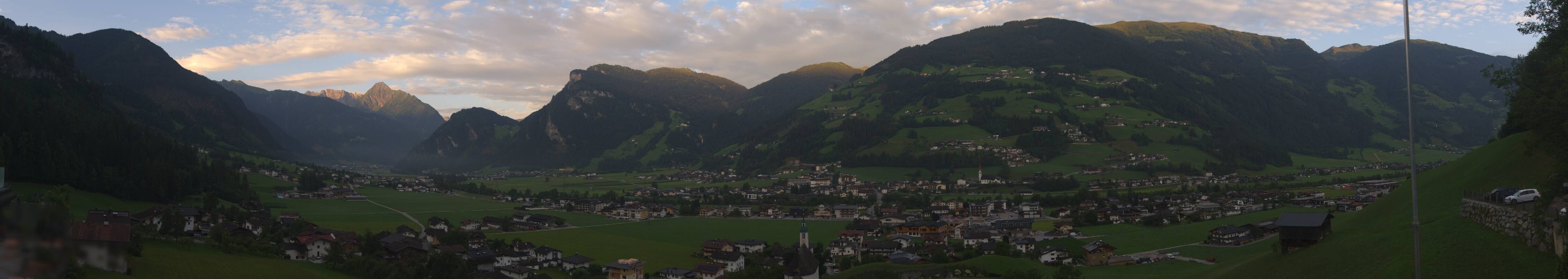 Archiv Foto Webcam Blick von Bichl auf Mayrhofen