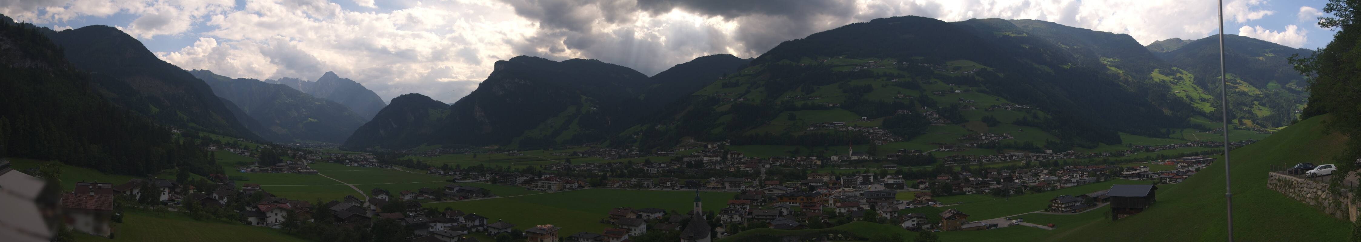 Archiv Foto Webcam Blick von Bichl auf Mayrhofen