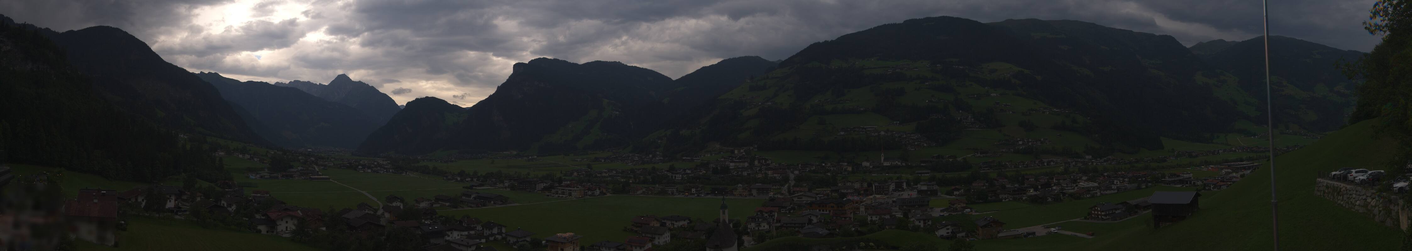 Archiv Foto Webcam Blick von Bichl auf Mayrhofen