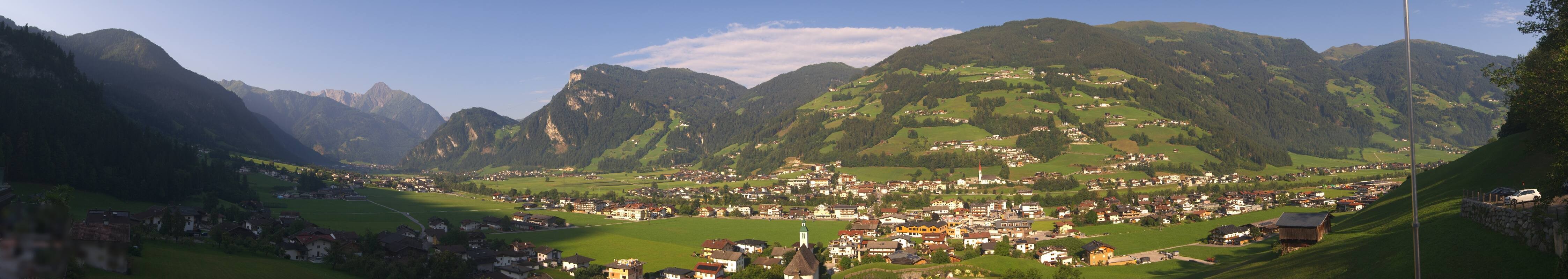 Archived image Webcam Panoramic View Mayrhofen