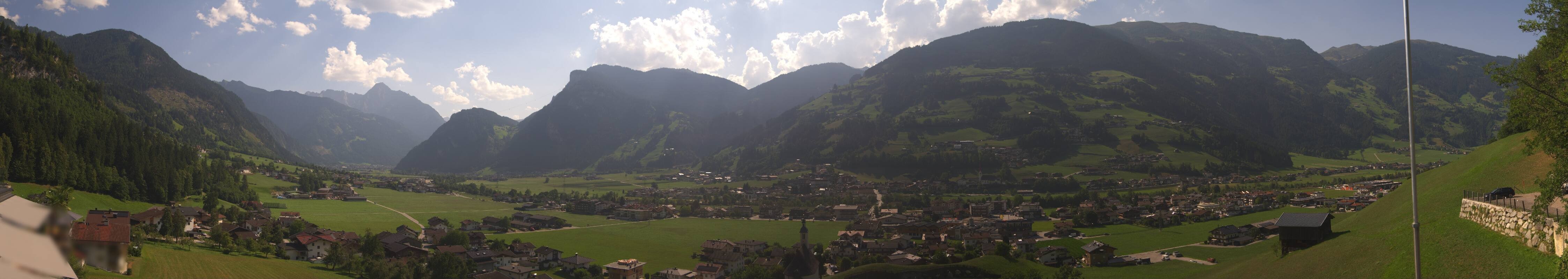 Archiv Foto Webcam Blick von Bichl auf Mayrhofen