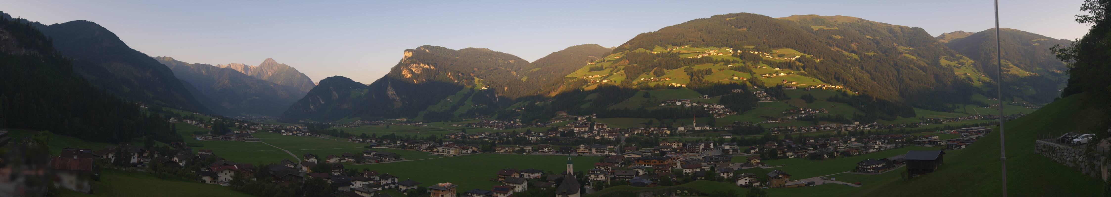 Archiv Foto Webcam Blick von Bichl auf Mayrhofen