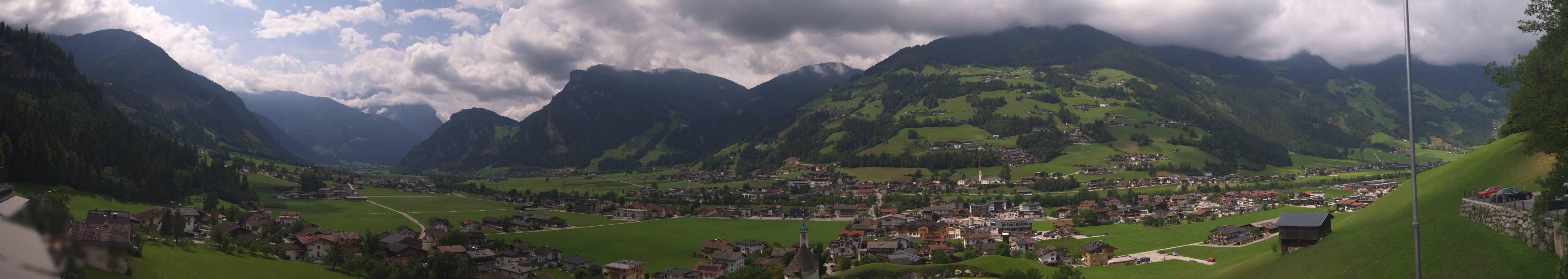 Archiv Foto Webcam Blick von Bichl auf Mayrhofen