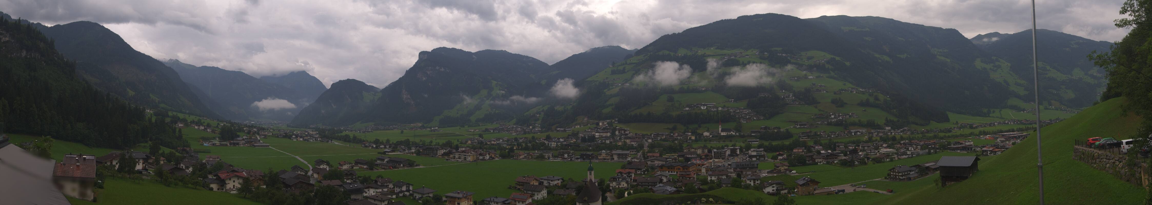Archiv Foto Webcam Blick von Bichl auf Mayrhofen