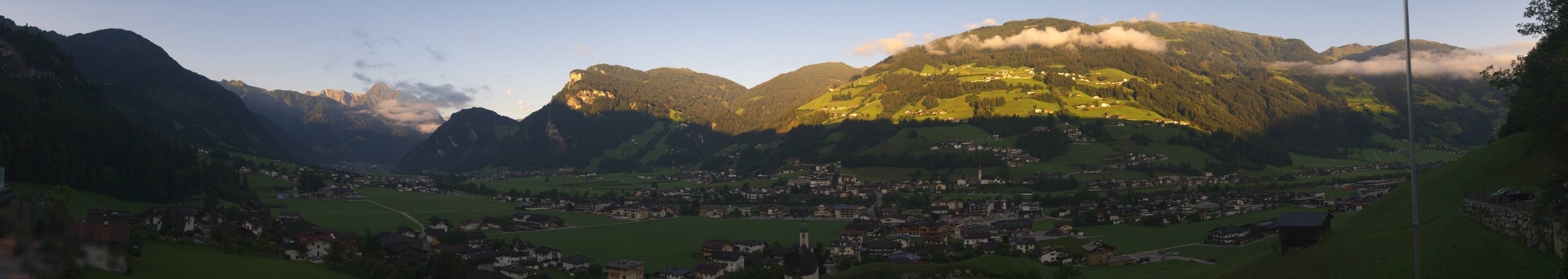 Archiv Foto Webcam Blick von Bichl auf Mayrhofen