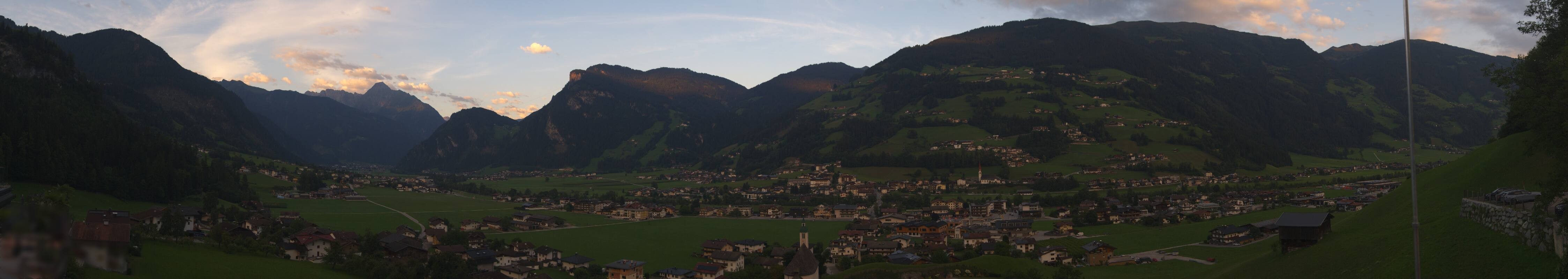 Archiv Foto Webcam Blick von Bichl auf Mayrhofen