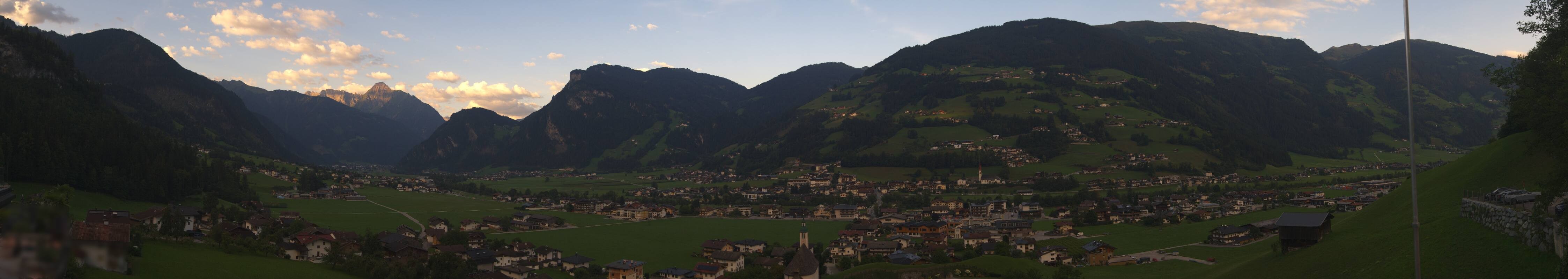 Archiv Foto Webcam Blick von Bichl auf Mayrhofen