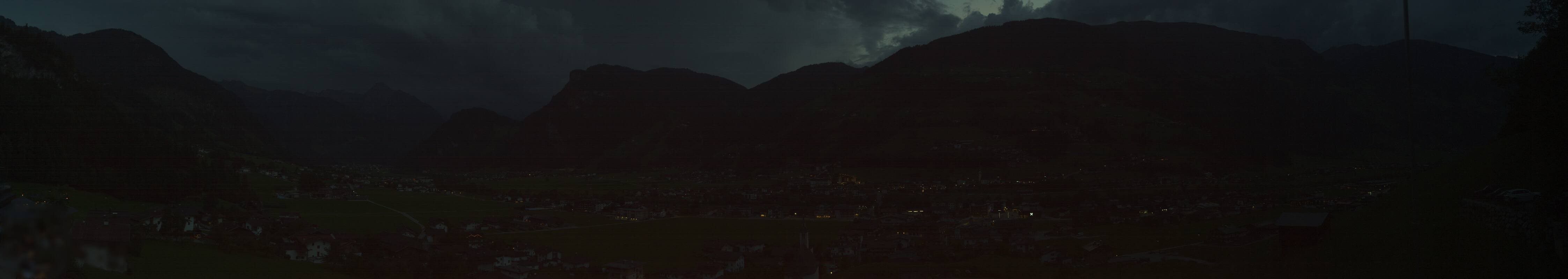 Archived image Webcam Panoramic View Mayrhofen