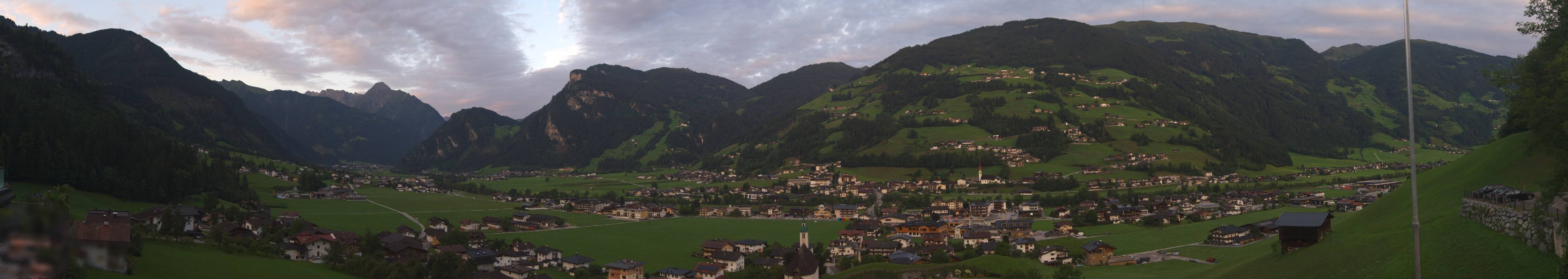Archiv Foto Webcam Blick von Bichl auf Mayrhofen