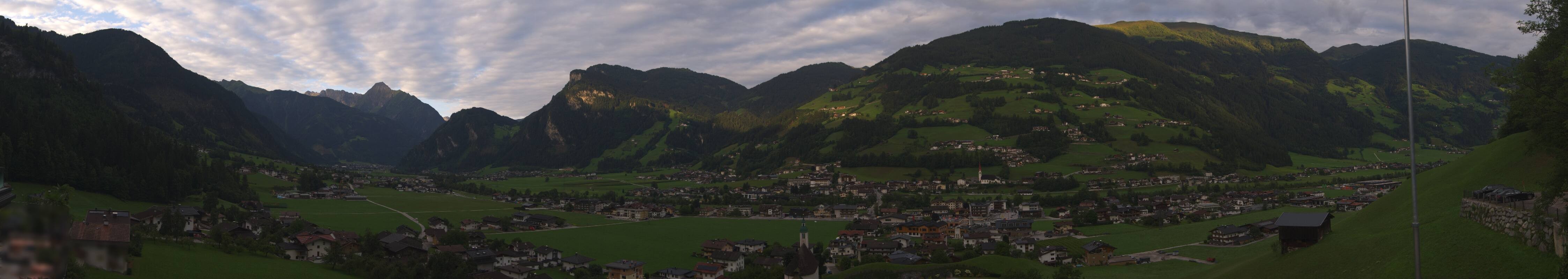 Archiv Foto Webcam Blick von Bichl auf Mayrhofen