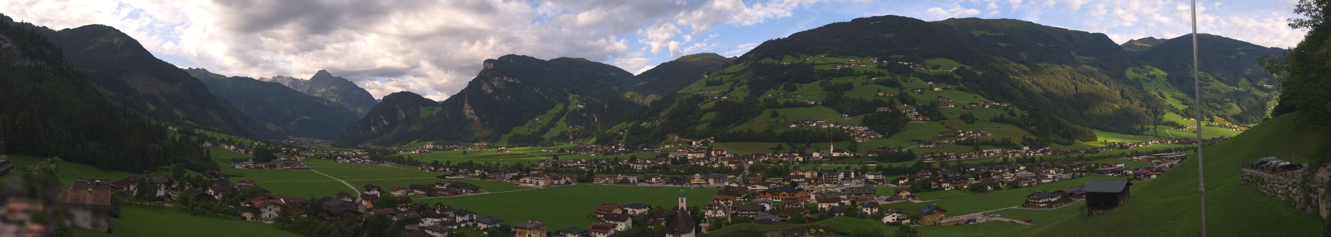 Archiv Foto Webcam Blick von Bichl auf Mayrhofen