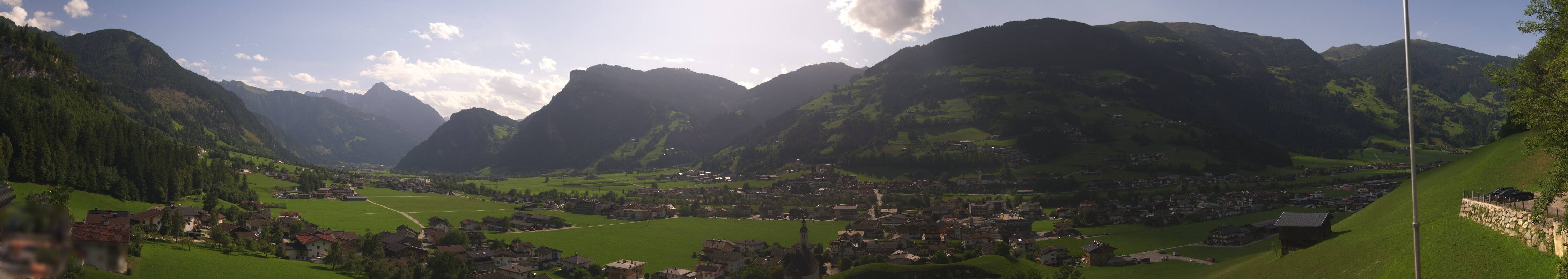 Archiv Foto Webcam Blick von Bichl auf Mayrhofen