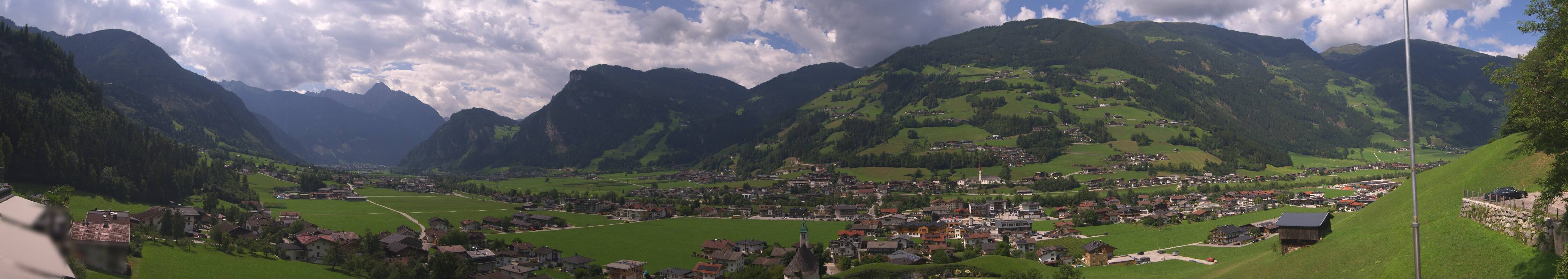 Archiv Foto Webcam Blick von Bichl auf Mayrhofen