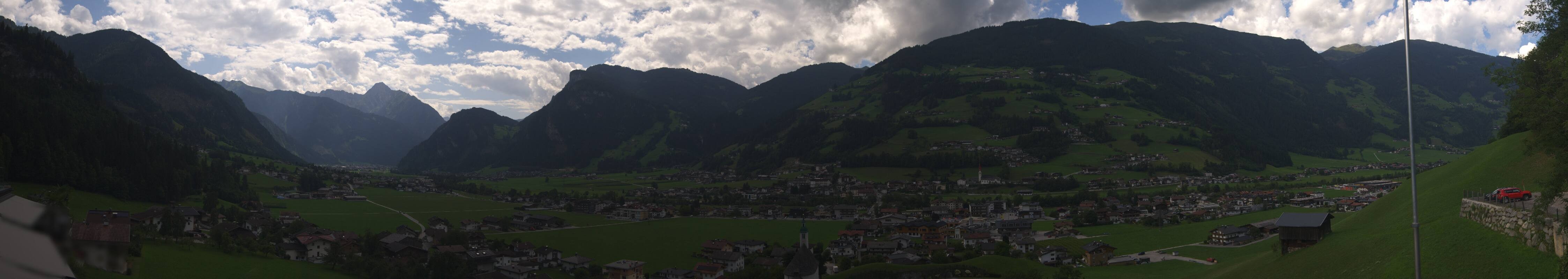 Archiv Foto Webcam Blick von Bichl auf Mayrhofen