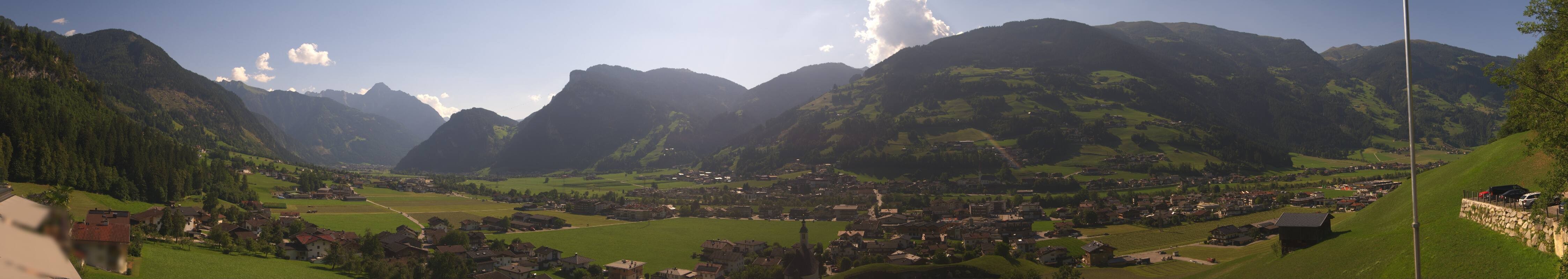Archiv Foto Webcam Blick von Bichl auf Mayrhofen