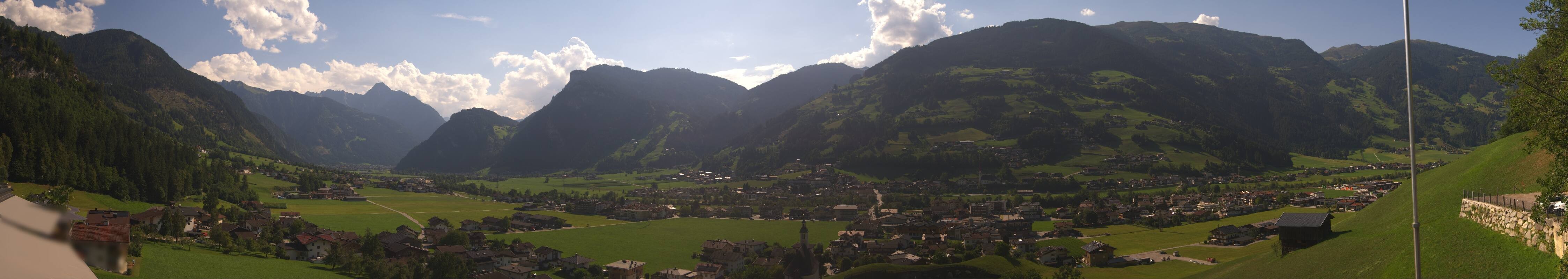 Archiv Foto Webcam Blick von Bichl auf Mayrhofen