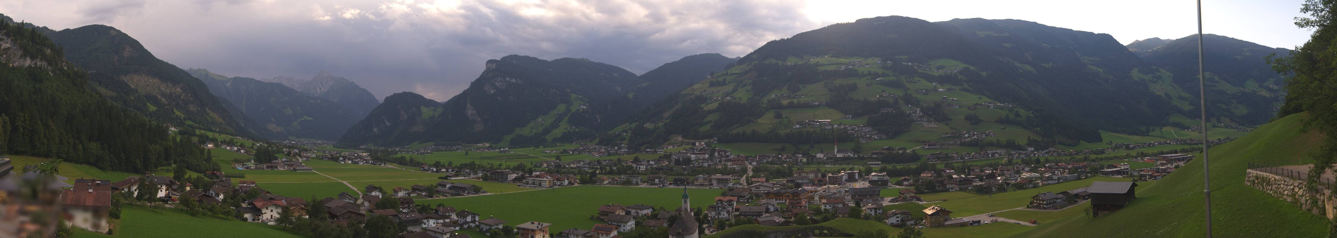 Archiv Foto Webcam Blick von Bichl auf Mayrhofen