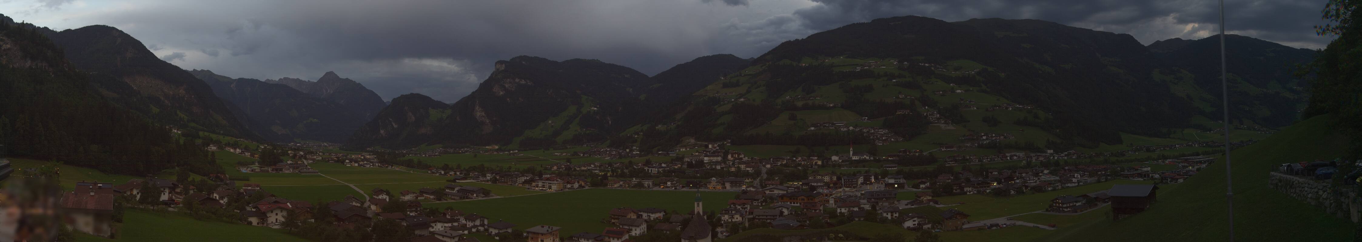 Archiv Foto Webcam Blick von Bichl auf Mayrhofen