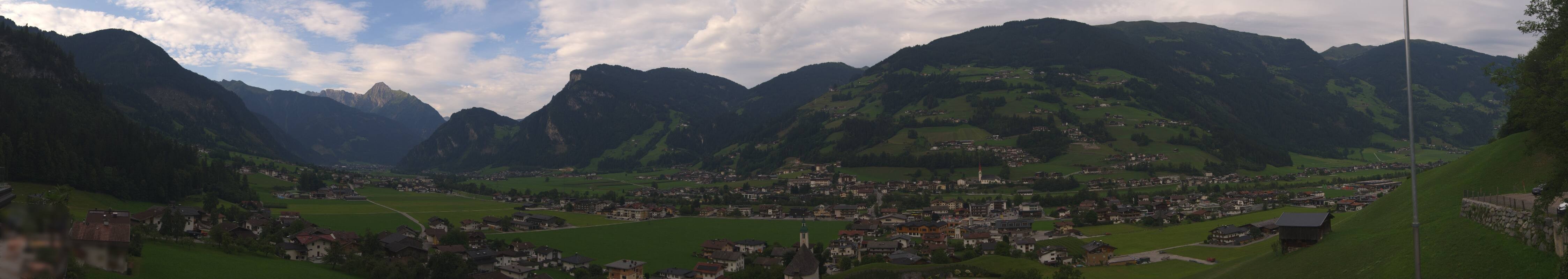 Archiv Foto Webcam Blick von Bichl auf Mayrhofen