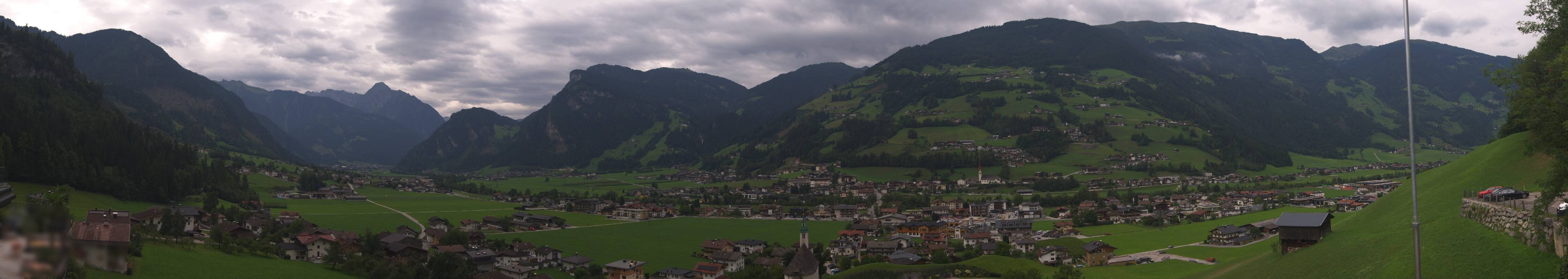 Archiv Foto Webcam Blick von Bichl auf Mayrhofen