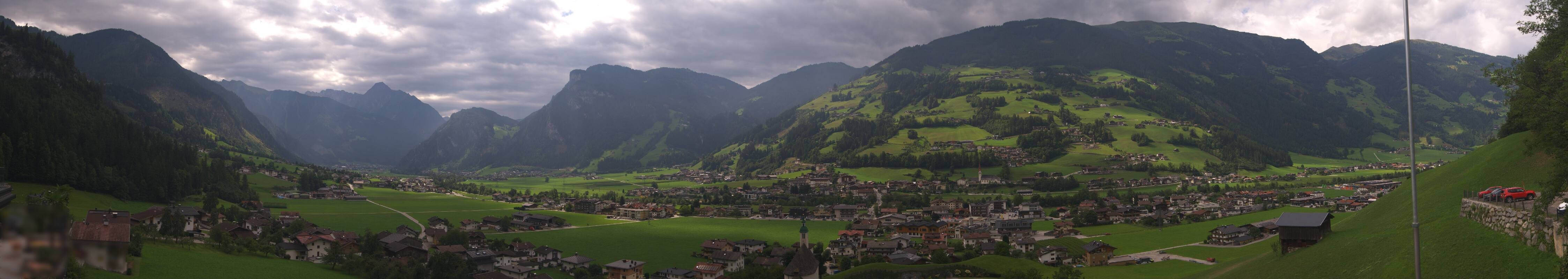 Archiv Foto Webcam Blick von Bichl auf Mayrhofen