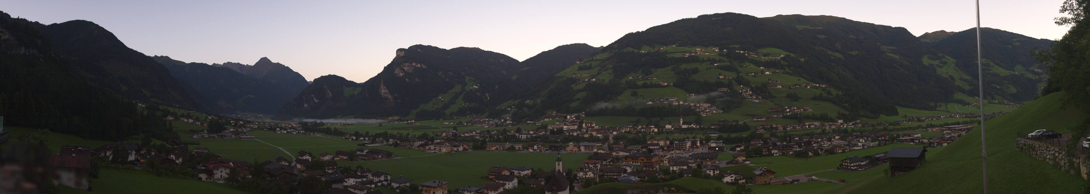 Archiv Foto Webcam Blick von Bichl auf Mayrhofen