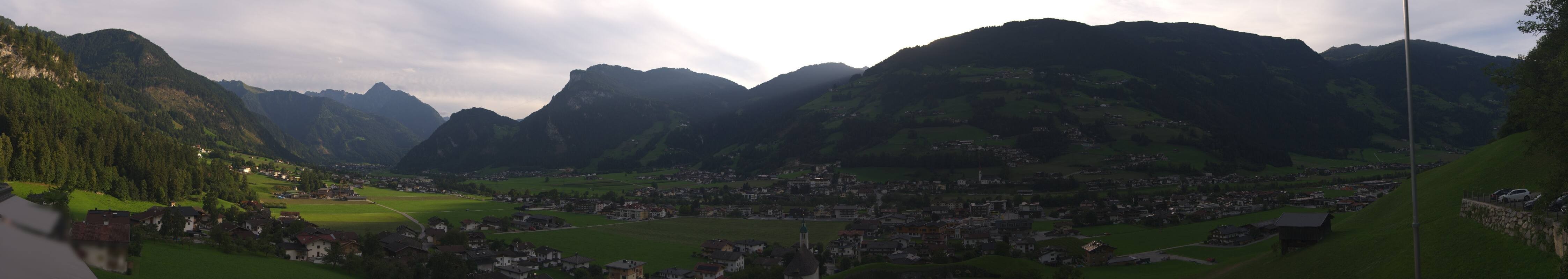 Archiv Foto Webcam Blick von Bichl auf Mayrhofen