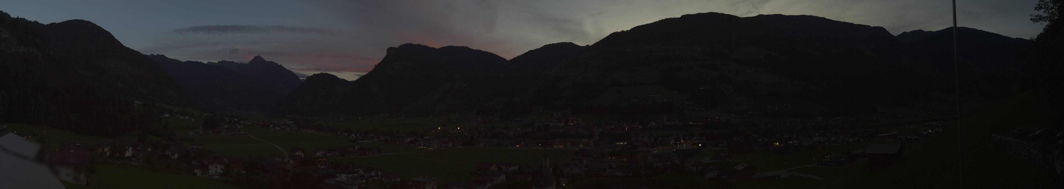 Archiv Foto Webcam Blick von Bichl auf Mayrhofen