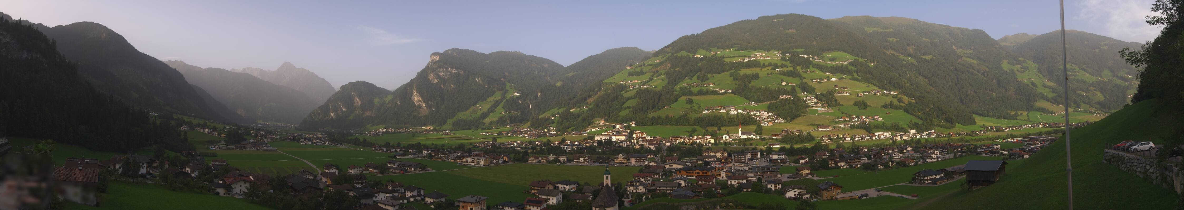 Archiv Foto Webcam Blick von Bichl auf Mayrhofen