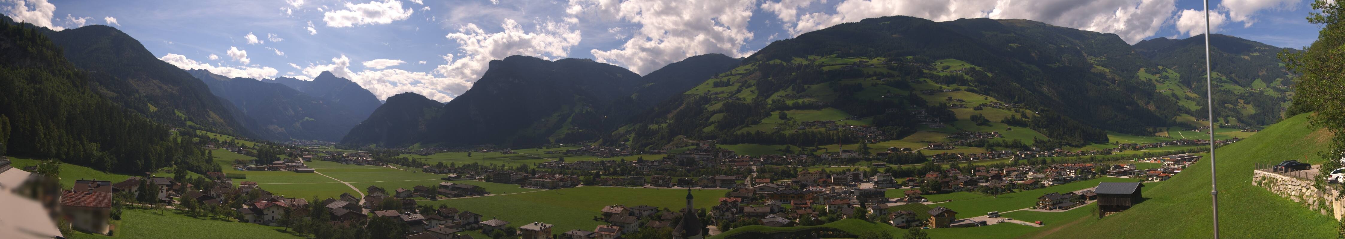 Archiv Foto Webcam Blick von Bichl auf Mayrhofen