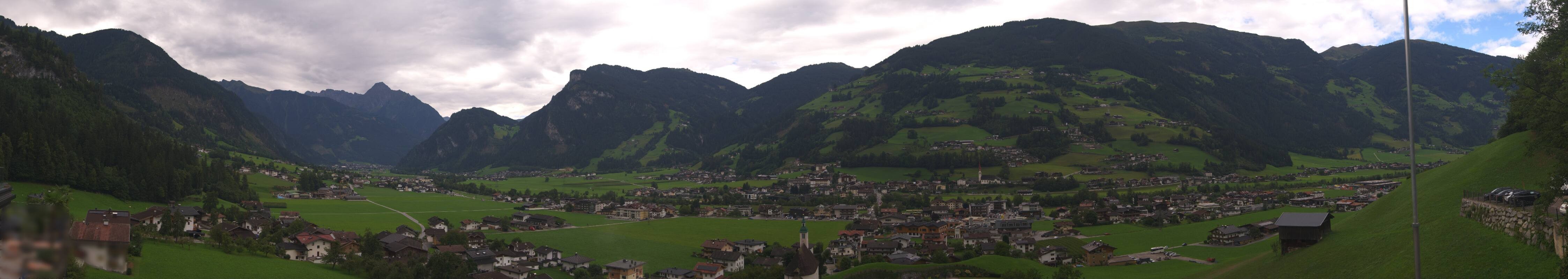 Archived image Webcam Panoramic View Mayrhofen