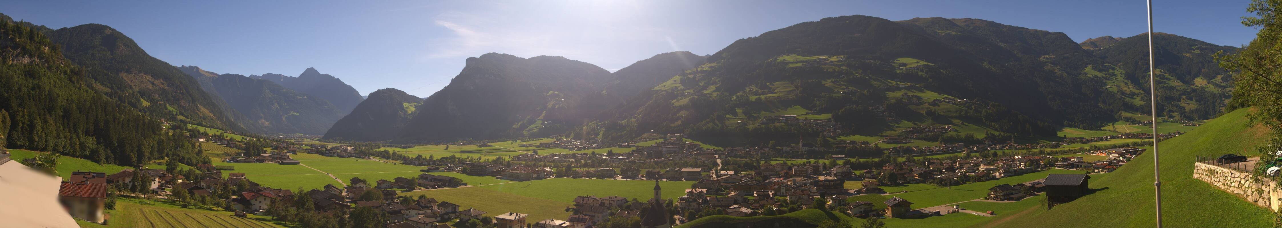 Archiv Foto Webcam Blick von Bichl auf Mayrhofen