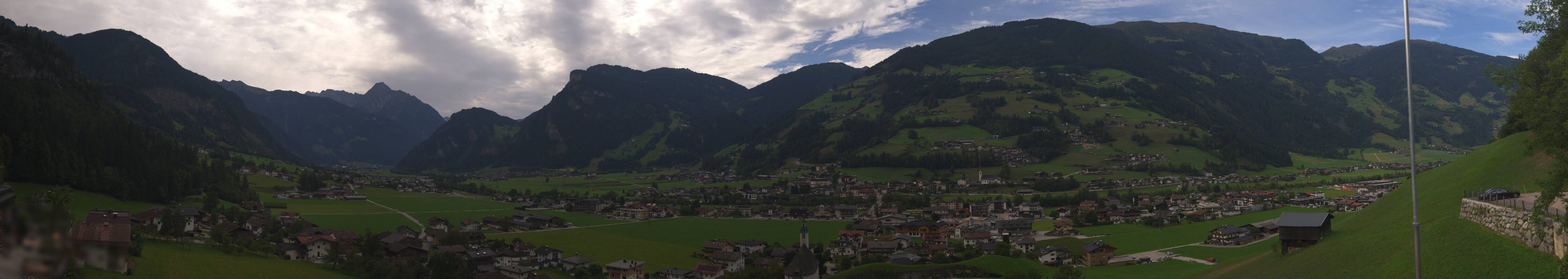 Archiv Foto Webcam Blick von Bichl auf Mayrhofen