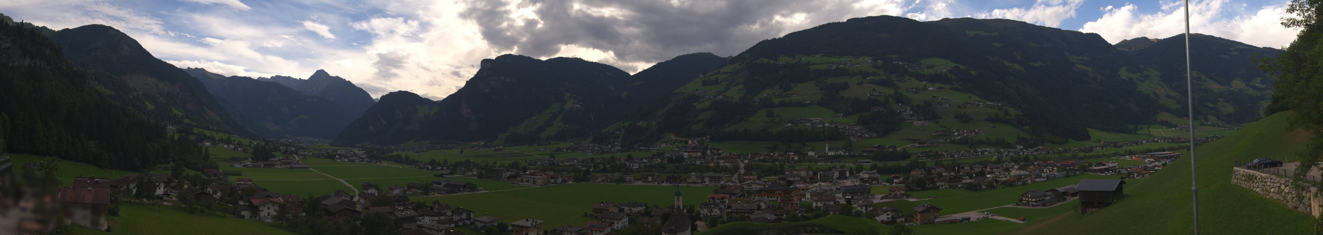 Archiv Foto Webcam Blick von Bichl auf Mayrhofen