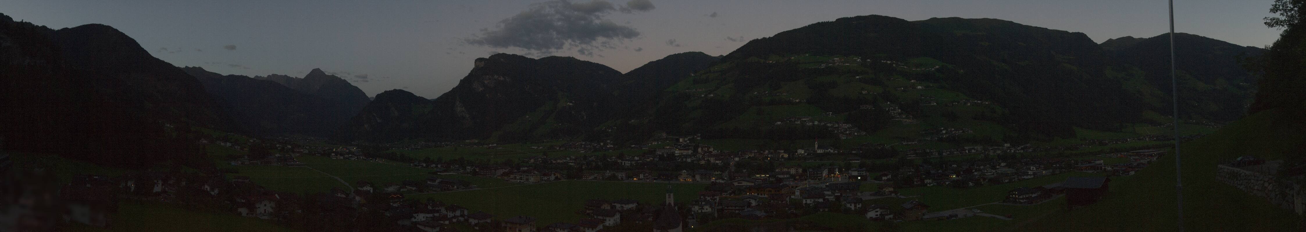 Archiv Foto Webcam Blick von Bichl auf Mayrhofen