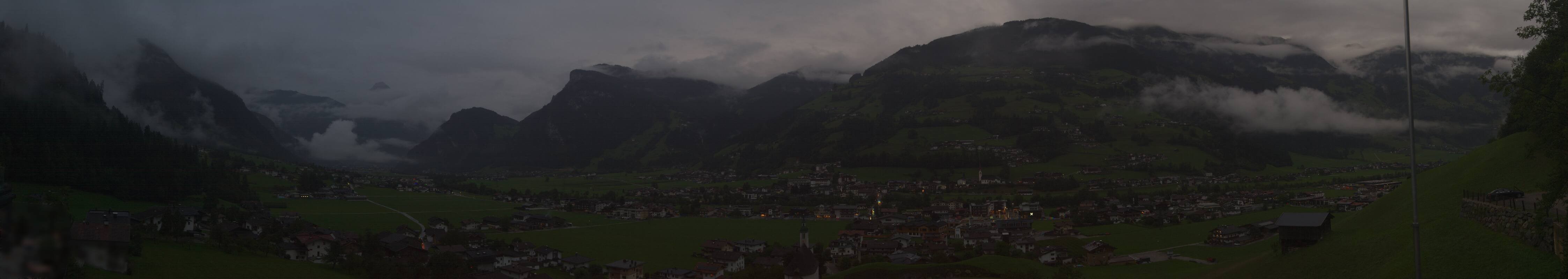 Archived image Webcam Panoramic View Mayrhofen