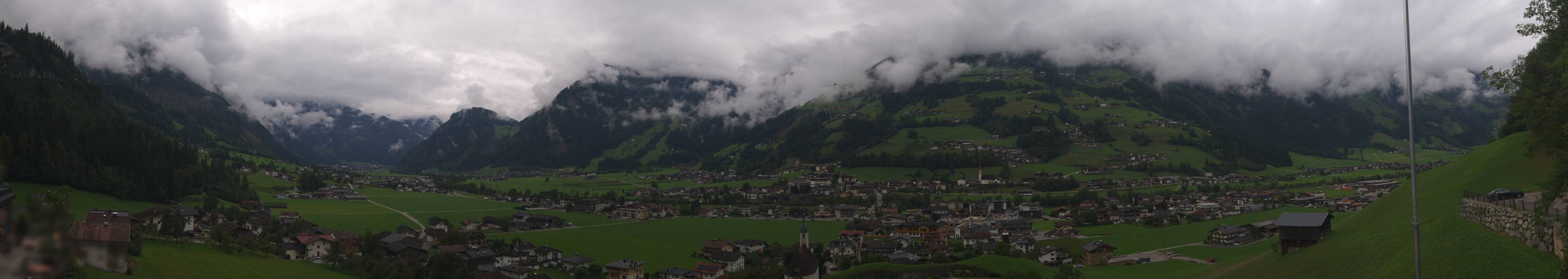 Archived image Webcam Panoramic View Mayrhofen