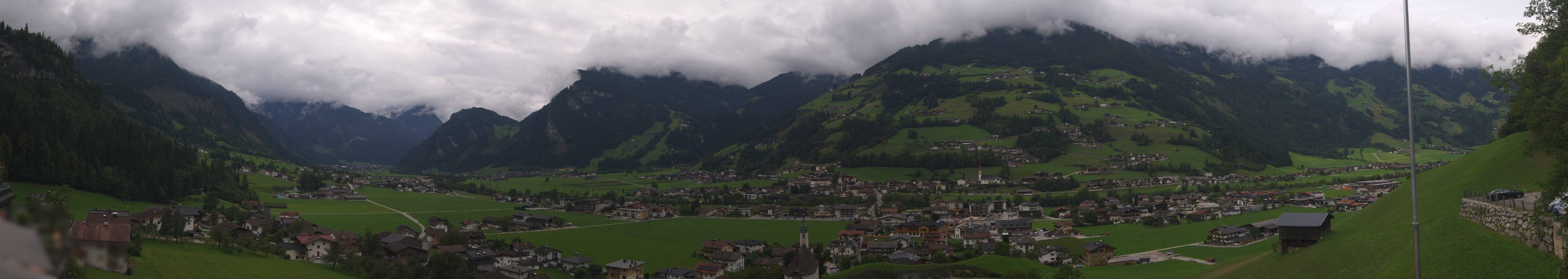 Archived image Webcam Panoramic View Mayrhofen