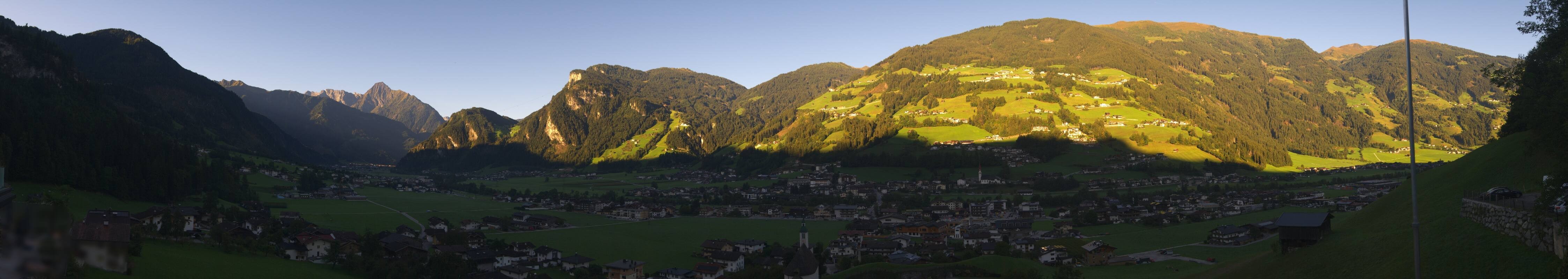 Archiv Foto Webcam Blick von Bichl auf Mayrhofen