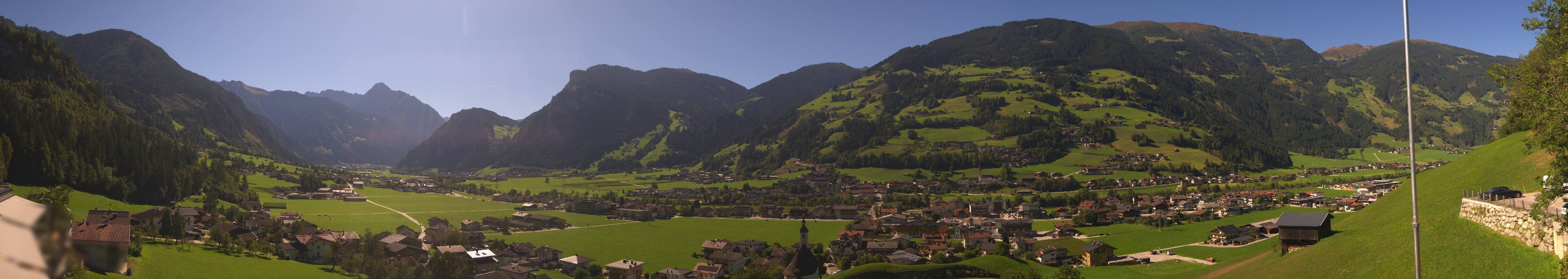 Archiv Foto Webcam Blick von Bichl auf Mayrhofen