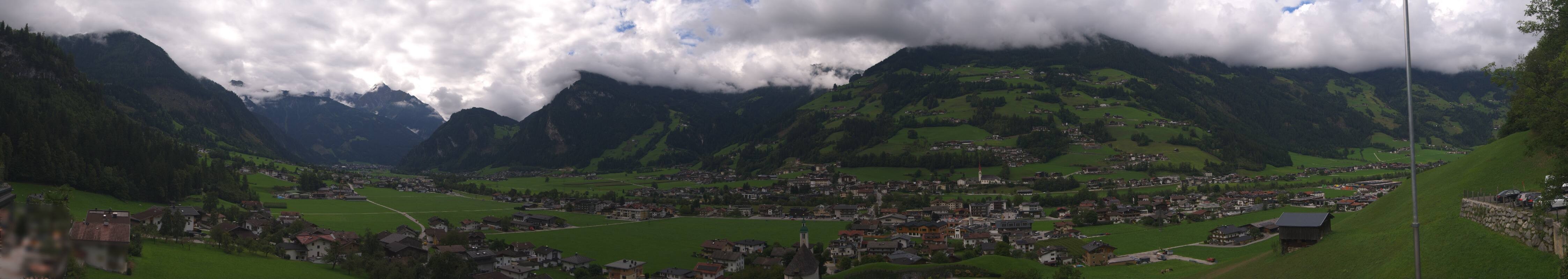 Archived image Webcam Panoramic View Mayrhofen