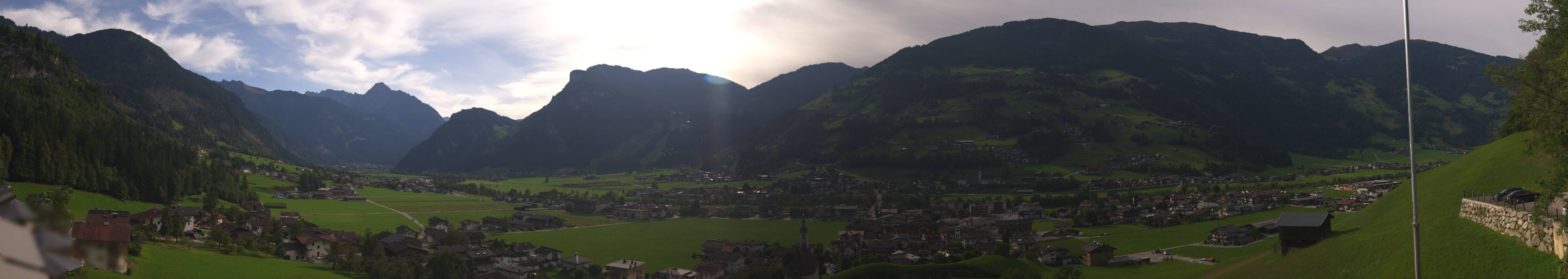 Archiv Foto Webcam Blick von Bichl auf Mayrhofen