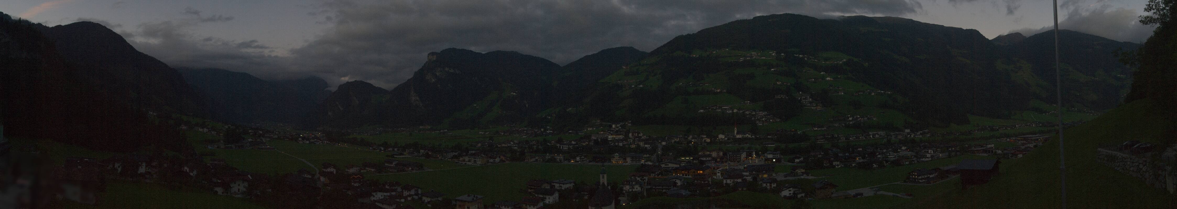 Archiv Foto Webcam Blick von Bichl auf Mayrhofen