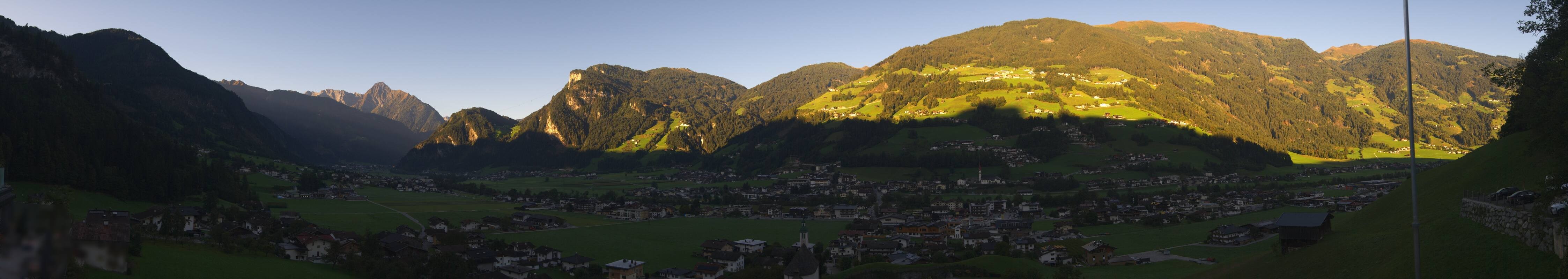 Archiv Foto Webcam Blick von Bichl auf Mayrhofen