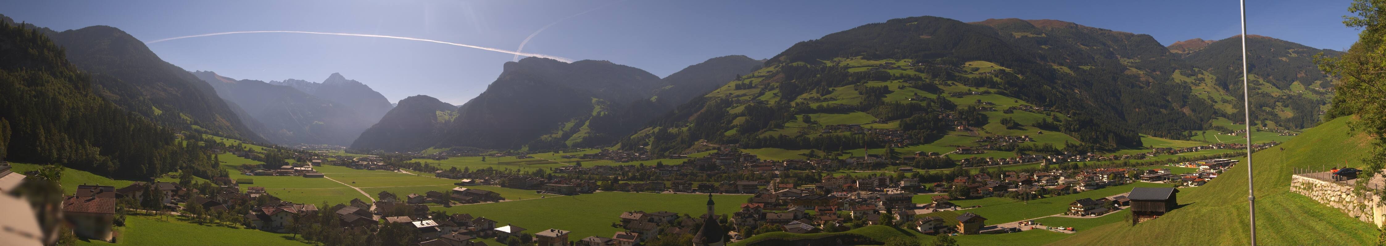 Archived image Webcam Panoramic View Mayrhofen